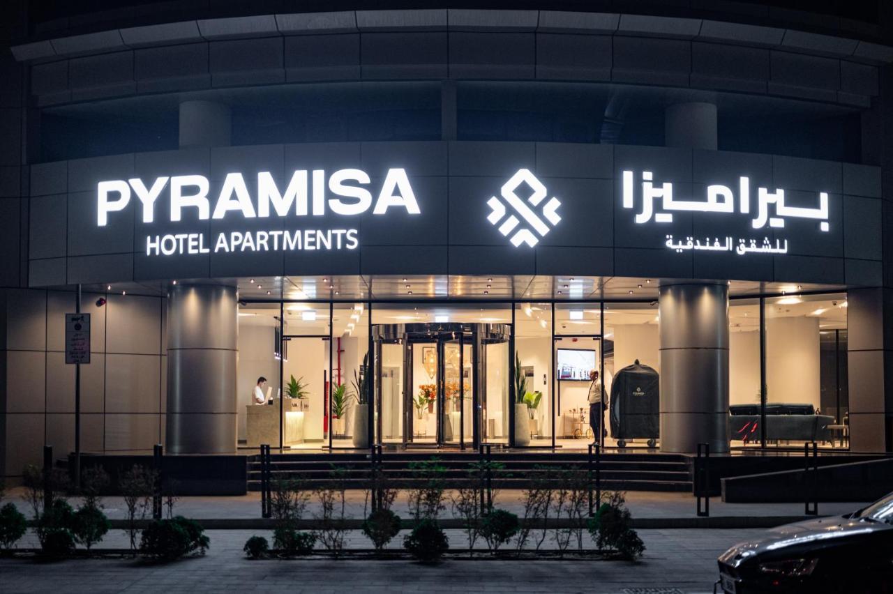 Pyramisa Hotel Apartments Dubai Exterior photo